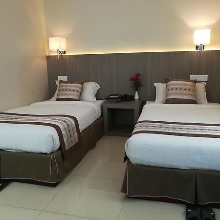 Golden Hill Hotel - Lashio Ngoại thất bức ảnh