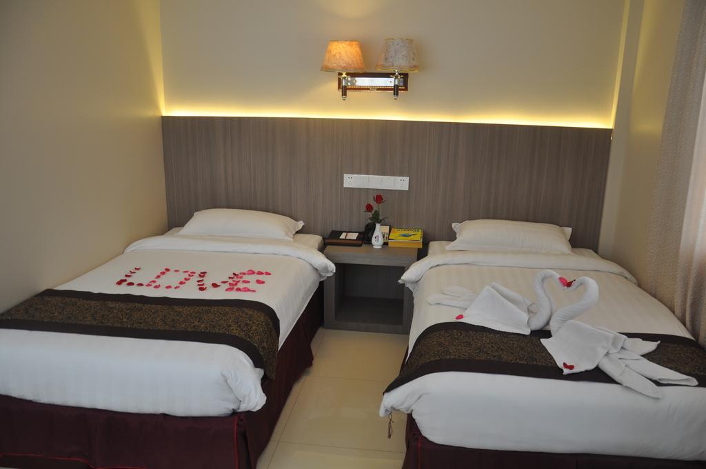 Golden Hill Hotel - Lashio Ngoại thất bức ảnh
