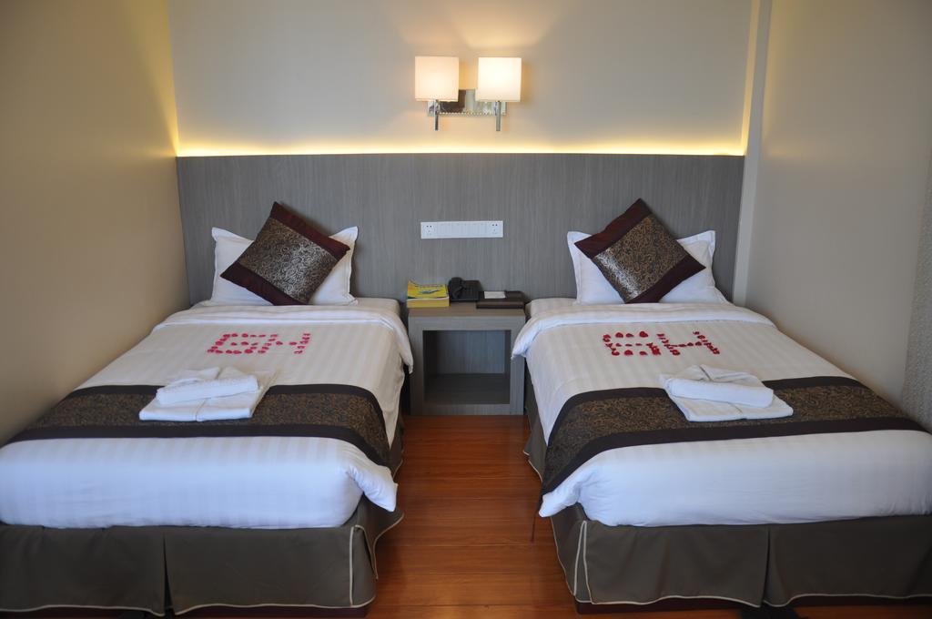 Golden Hill Hotel - Lashio Ngoại thất bức ảnh