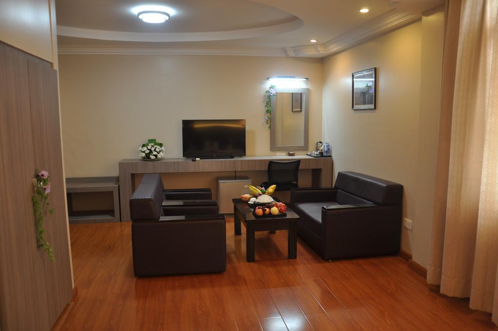 Golden Hill Hotel - Lashio Ngoại thất bức ảnh
