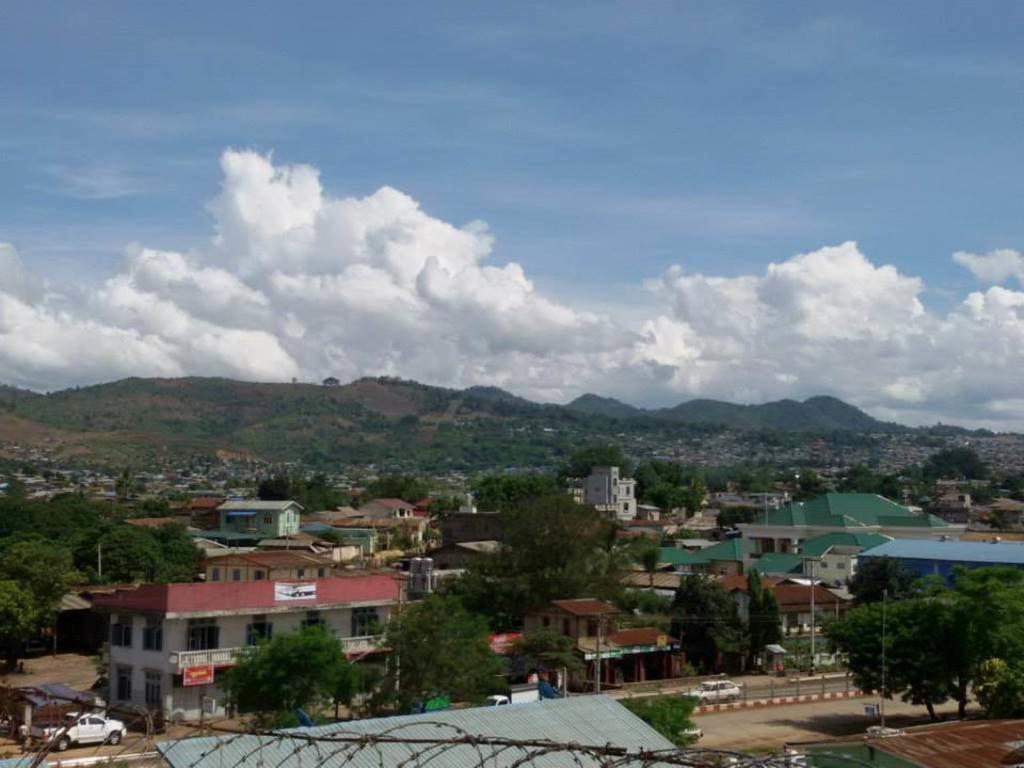 Golden Hill Hotel - Lashio Ngoại thất bức ảnh