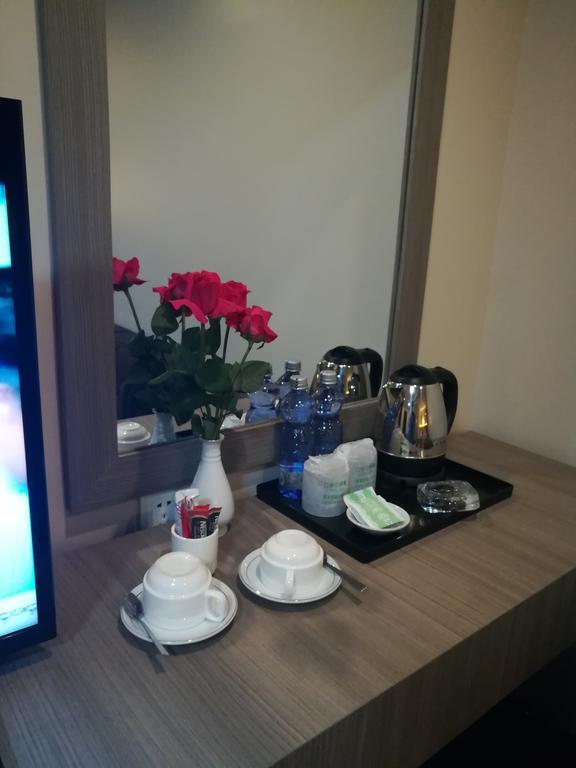 Golden Hill Hotel - Lashio Ngoại thất bức ảnh