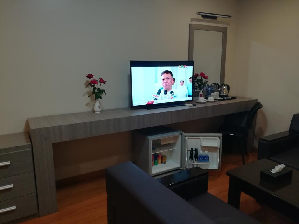Golden Hill Hotel - Lashio Ngoại thất bức ảnh