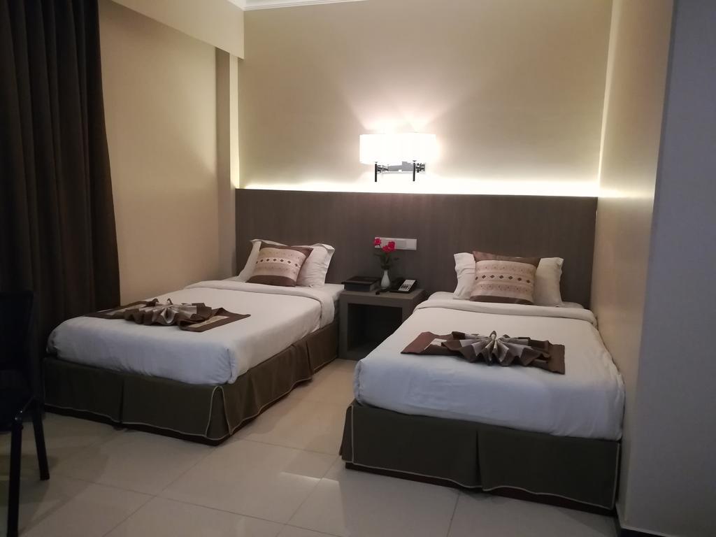 Golden Hill Hotel - Lashio Ngoại thất bức ảnh